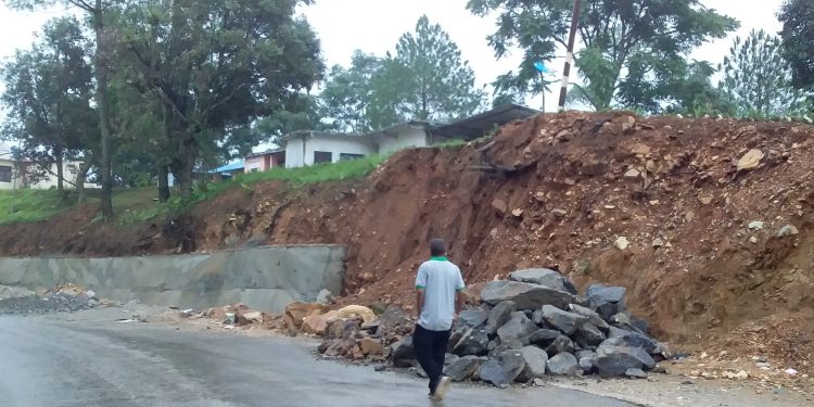 अषाढ महिनामा गुणस्तर हिन काम कर्मचारीलाइ न्यानो घाम